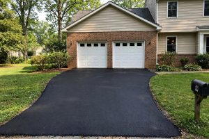 Top Rated Asphalt Driveway Sealing Reviews: What Homeowners Should Know