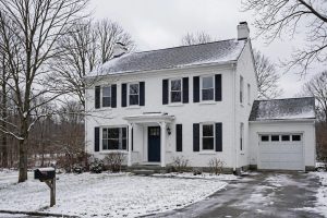 Painting Brick in Cold Climates: Pros and Cons