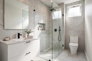 Large Format Tile for Small Bathroom USA: A Complete Homeowner Guide