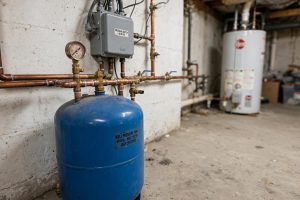 Well Pressure Tank Replacement Cost USA: What American Homeowners Should Expect to Pay
