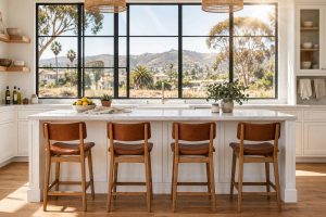 Kitchen Island Stools for California Homes