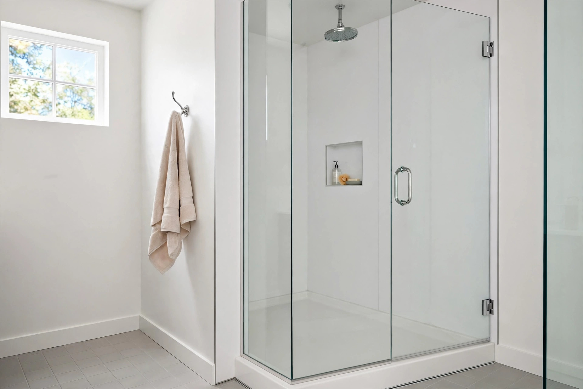 walk in shower kits buying guide usa: Modern bathroom with walk in shower kits installed