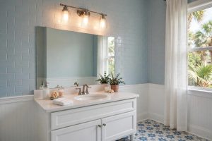 Bathroom Vanity Light Bars for Florida Homes