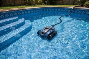 How to Choose the Best Robotic Pool Cleaner for Vinyl Liner Pools