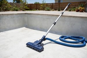 Best Pool Vacuum for Concrete Pools: How to Choose the Right One