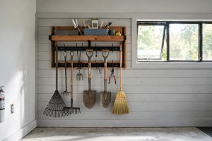 Best Garden Tool Organizer for Garage: A Complete Buyer’s Guide