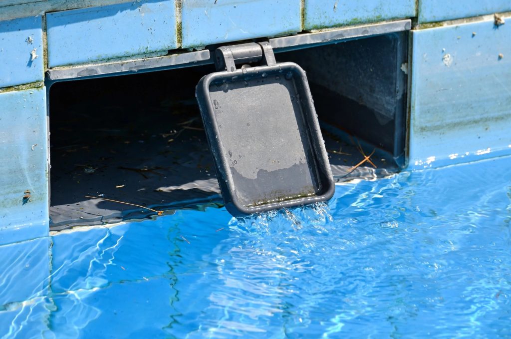 pool skimmer weir door